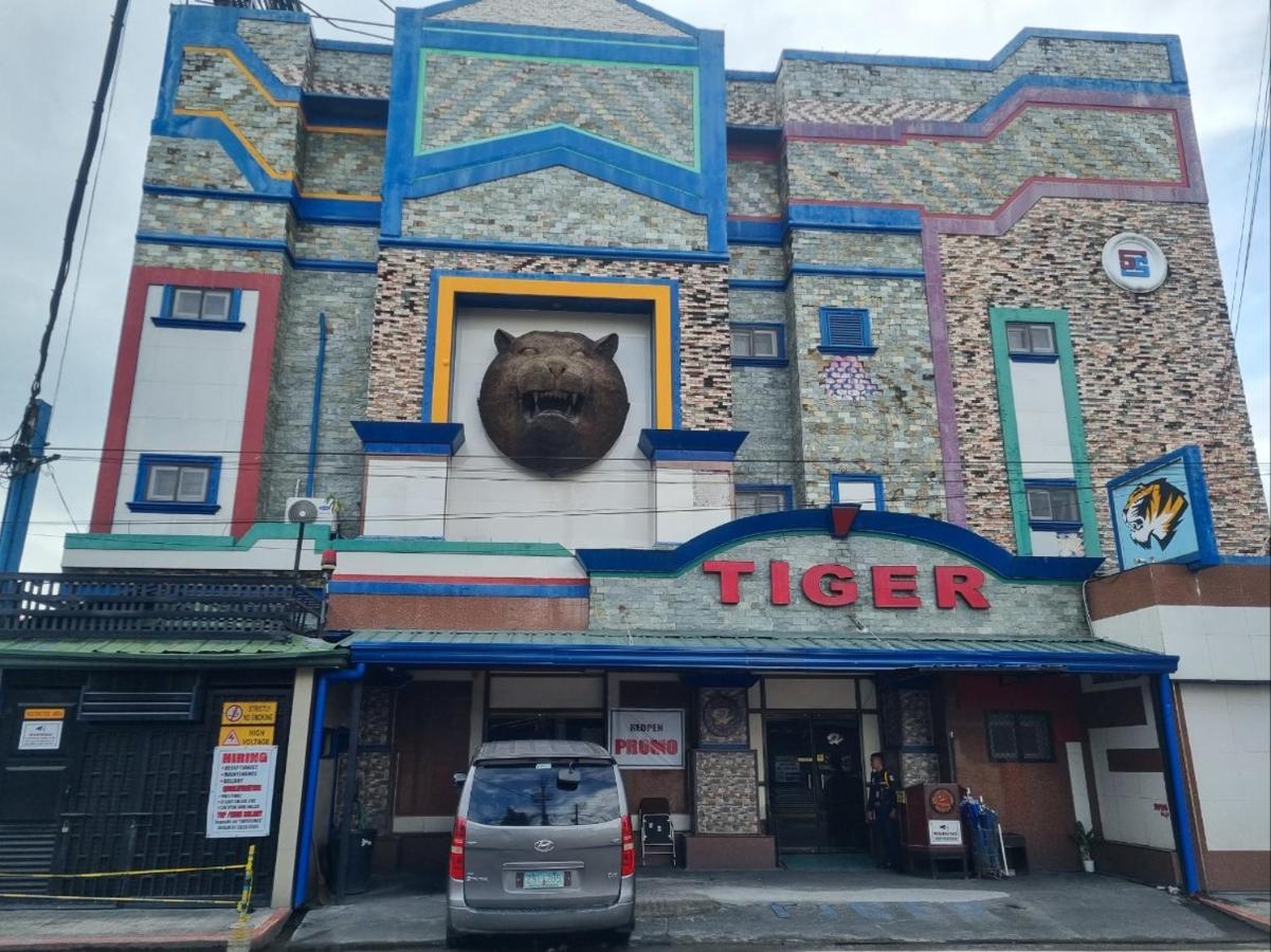 Clark Angeles Tiger Hotel Eksteriør billede